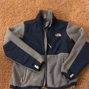 The north face women’s fleece zip jacket